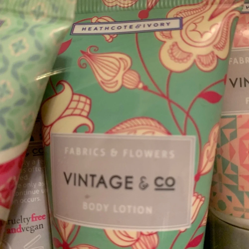 HEATHCOTE & IVORY Vintage & Co. Fabrics & flowers top to toe kit NIB NWT